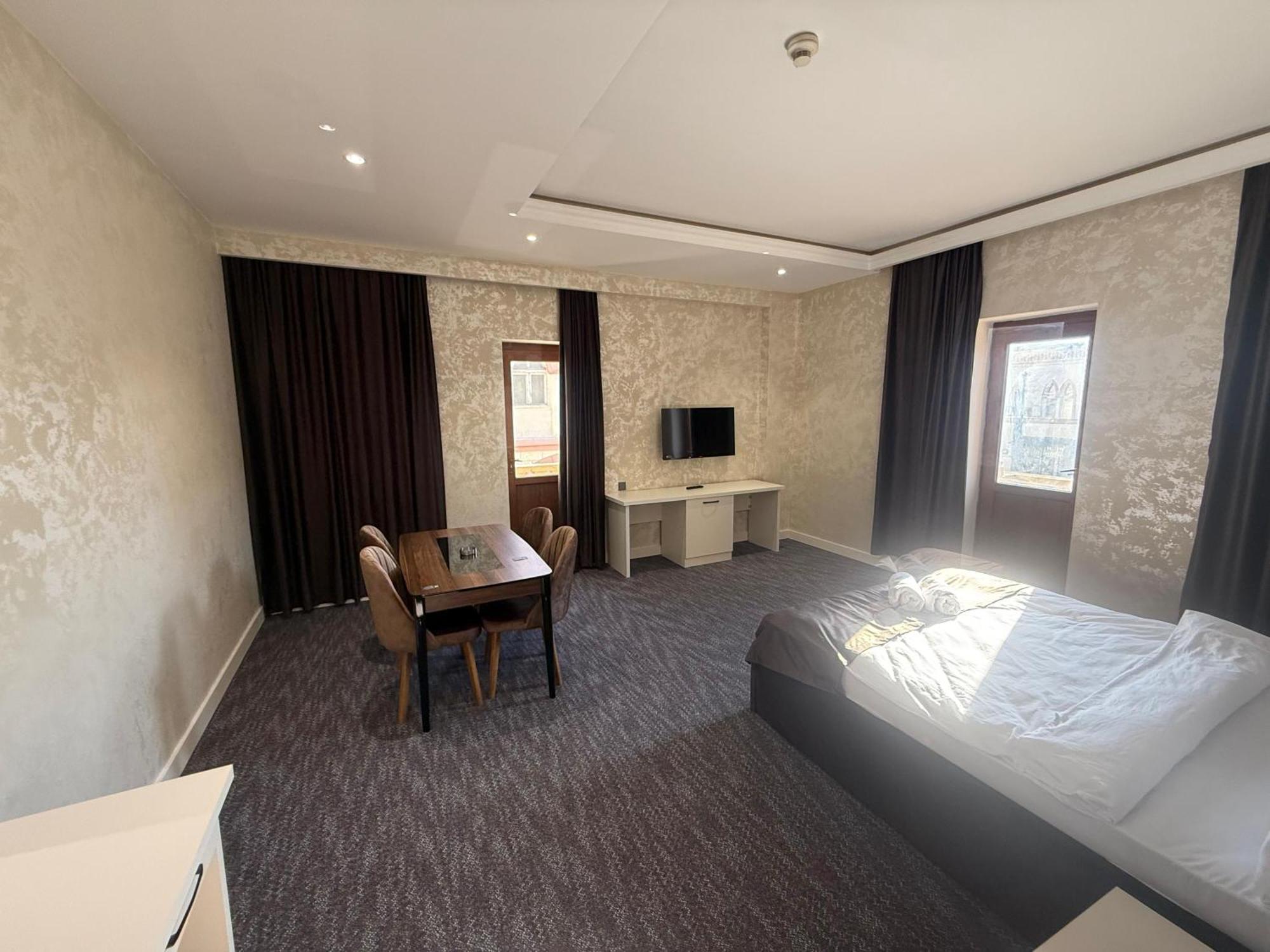 Black Mont Inn Hotel Баку Екстер'єр фото