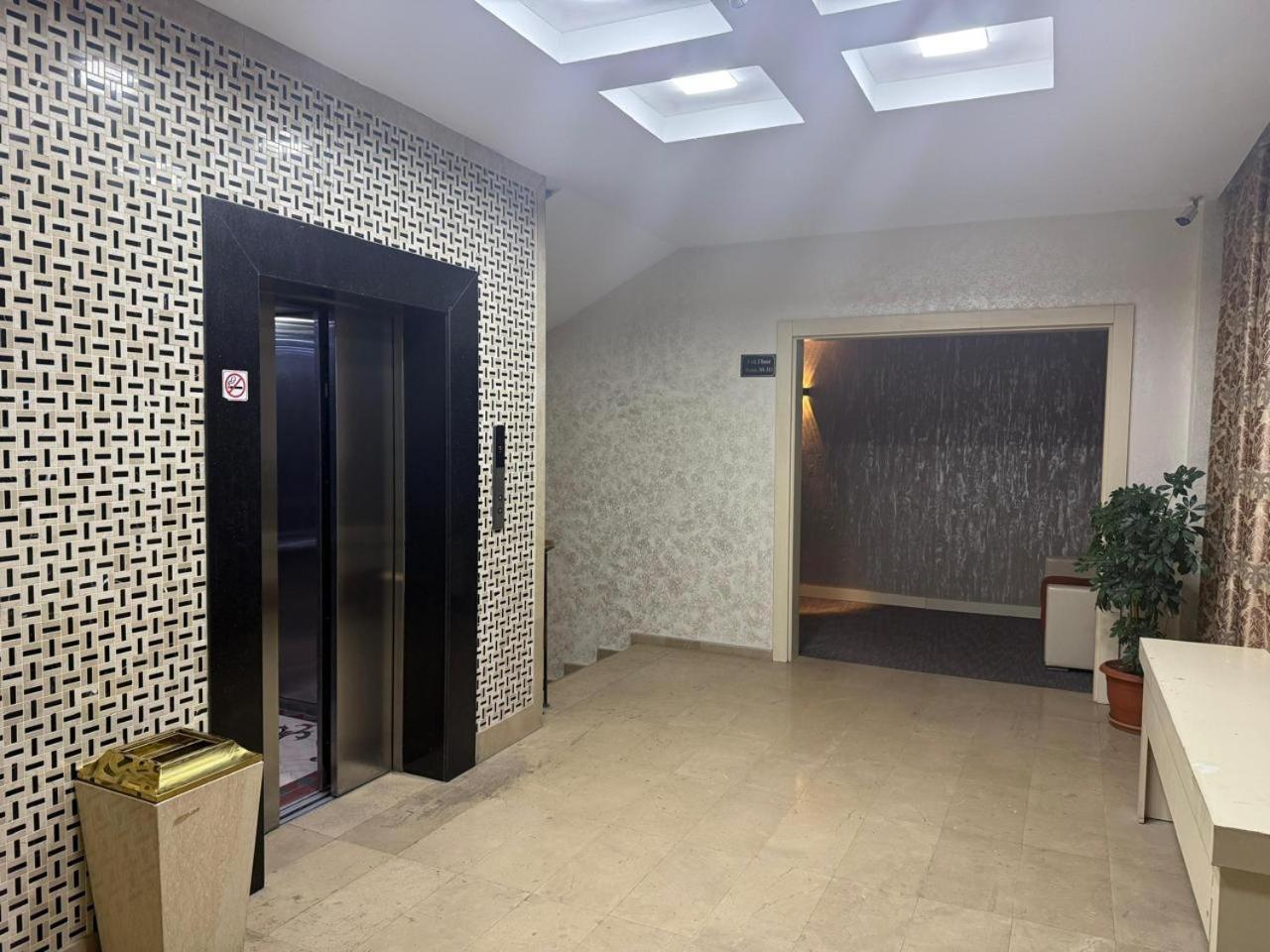 Black Mont Inn Hotel Баку Екстер'єр фото