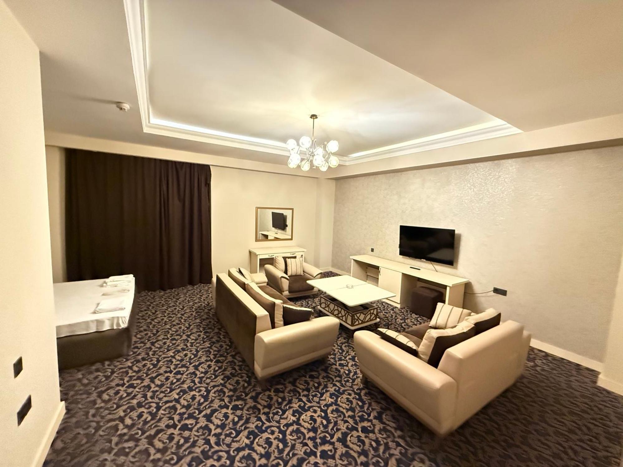 Black Mont Inn Hotel Баку Екстер'єр фото