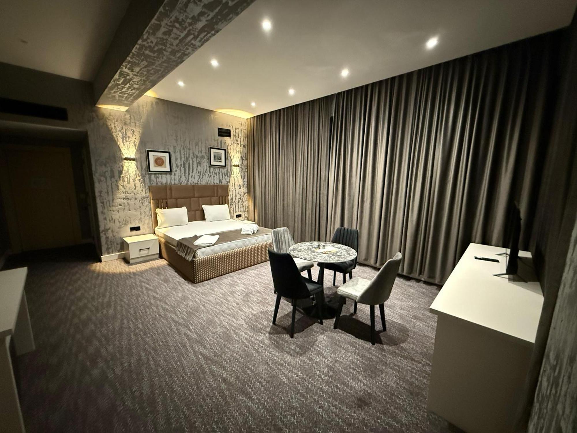 Black Mont Inn Hotel Баку Екстер'єр фото