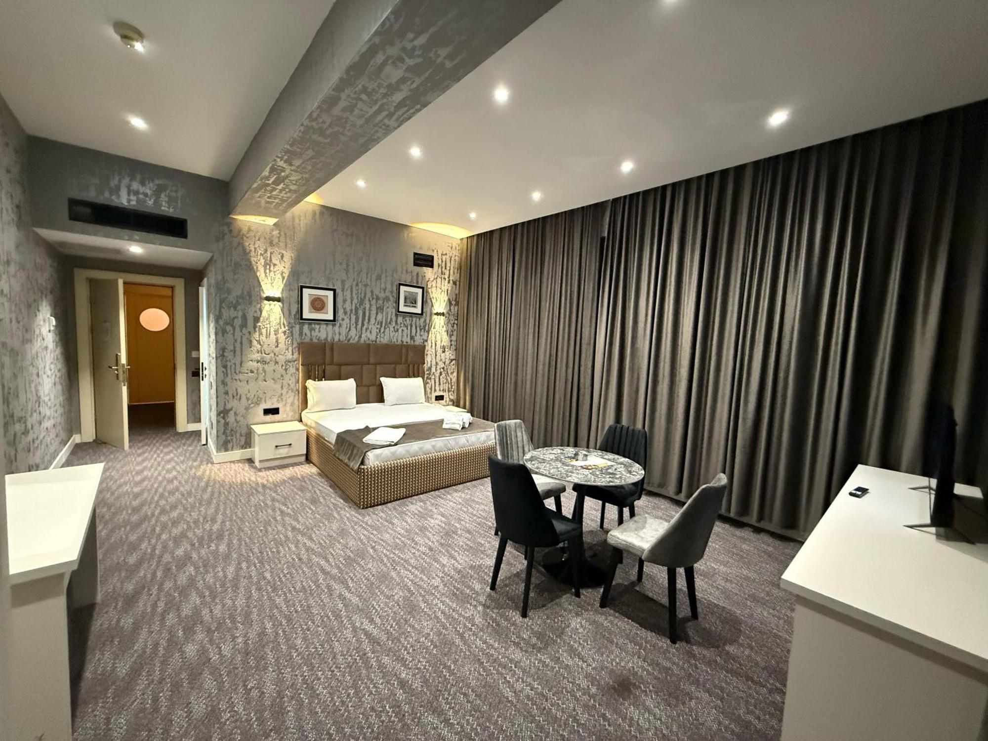 Black Mont Inn Hotel Баку Екстер'єр фото